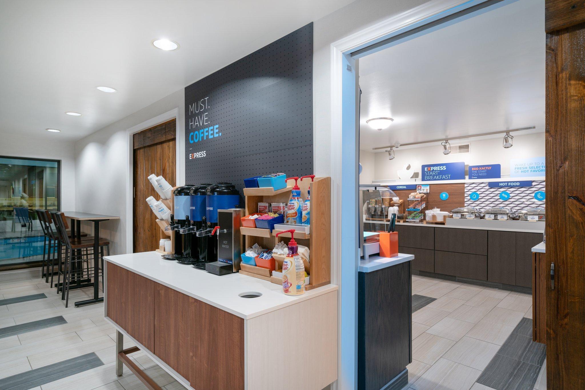 Holiday Inn Express Hotel & Suites Elkins By Ihg Extérieur photo
