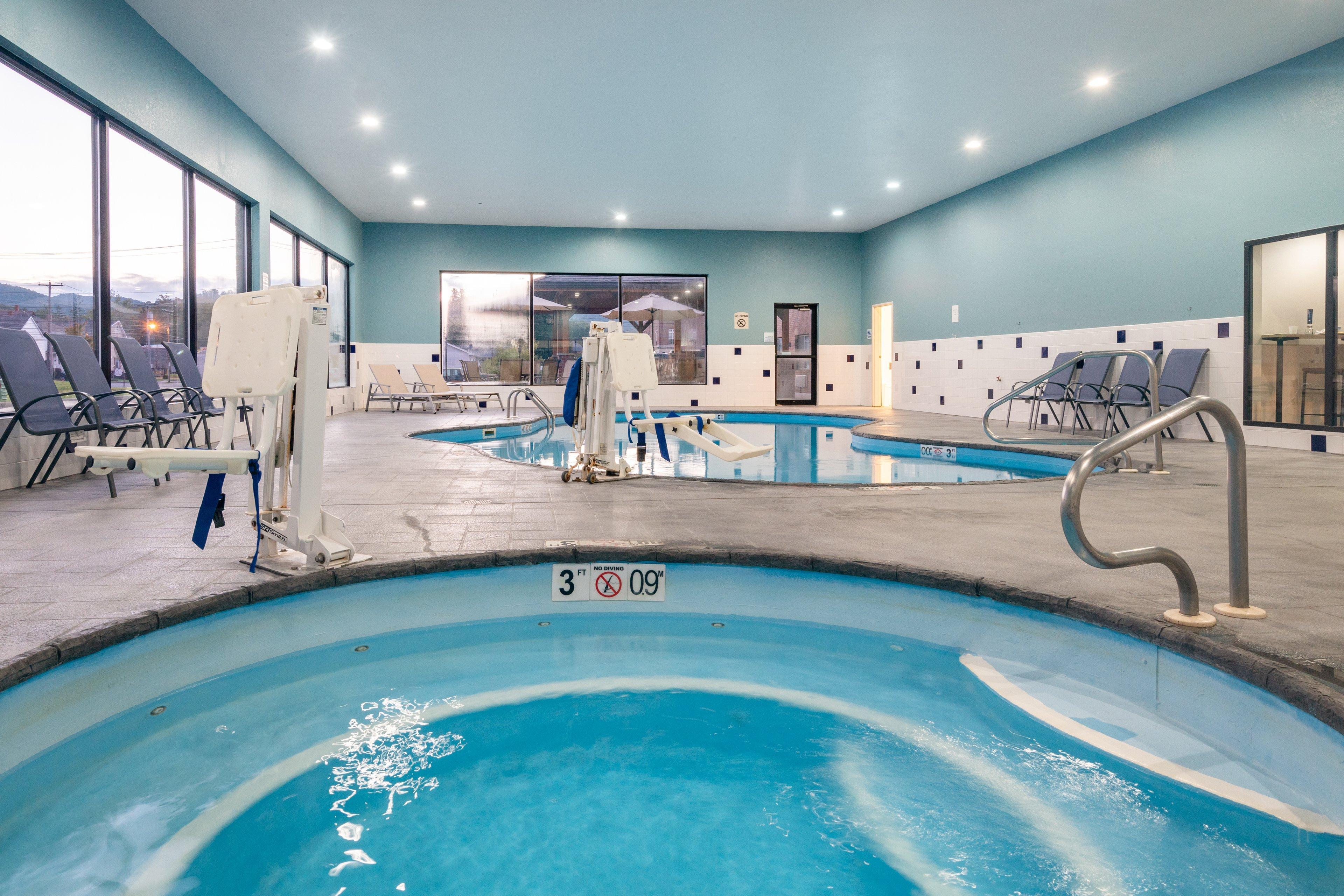 Holiday Inn Express Hotel & Suites Elkins By Ihg Extérieur photo
