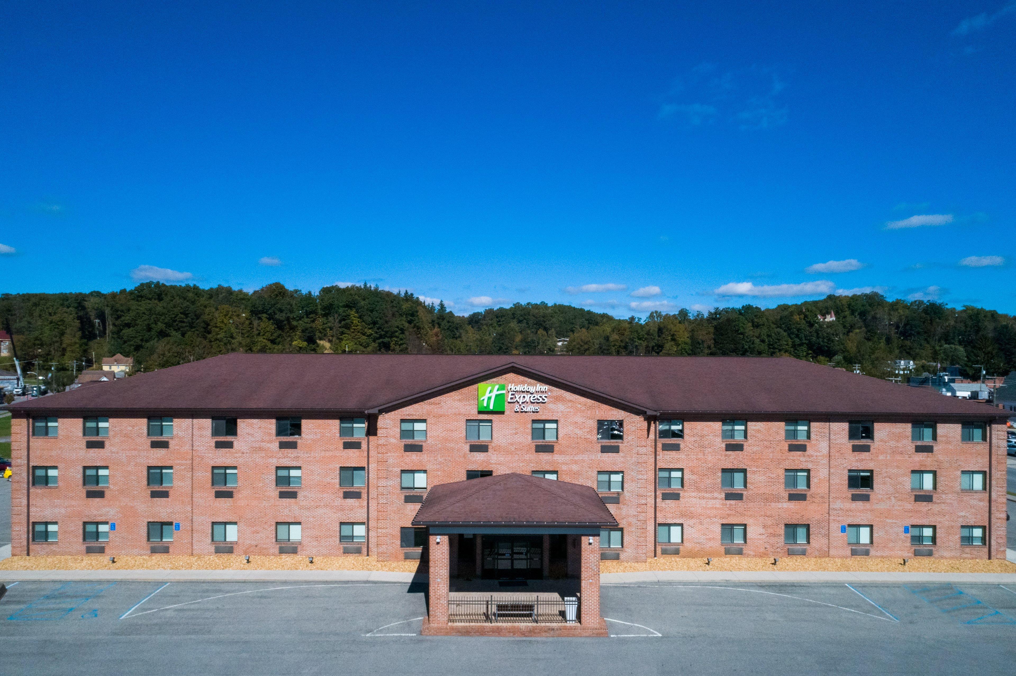 Holiday Inn Express Hotel & Suites Elkins By Ihg Extérieur photo