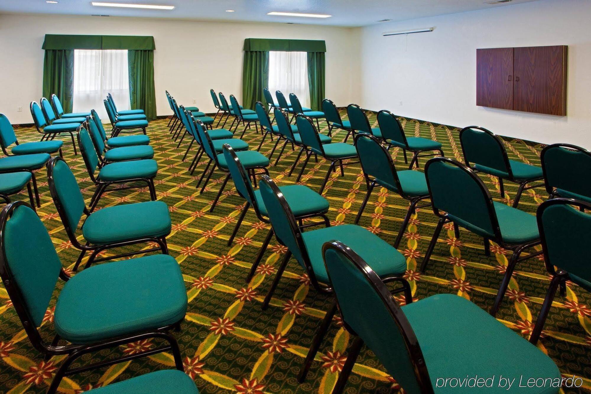 Holiday Inn Express Hotel & Suites Elkins By Ihg Extérieur photo